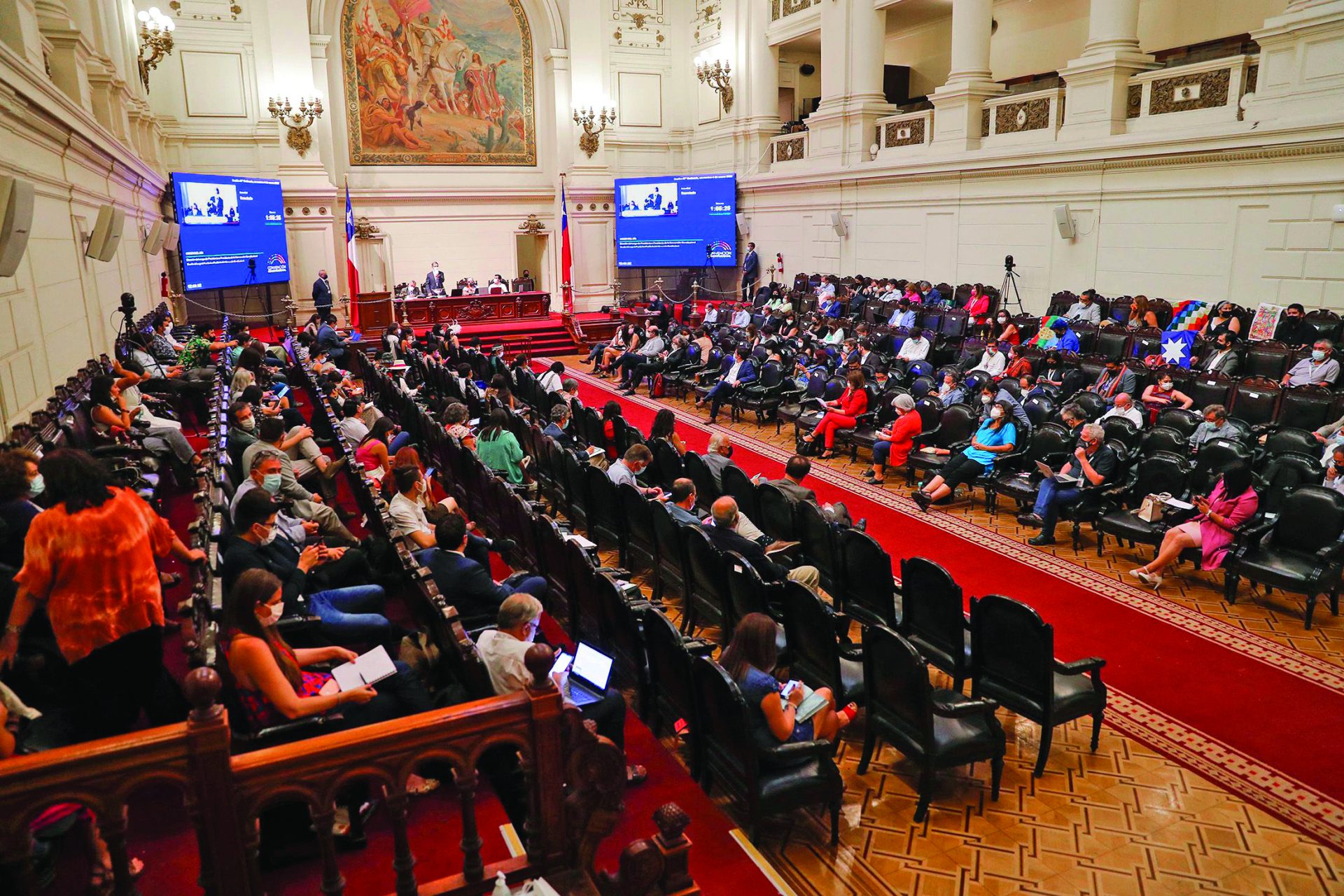 Chile. Mais de 70 deputados vão ter de ‘doar’ cabelo para análises de droga