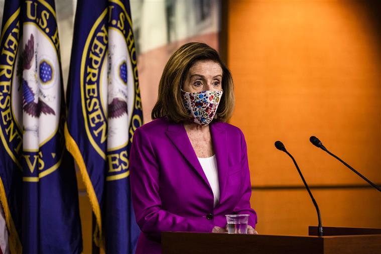 China furiosa com possível visita de Nancy Pelosi a Taiwan