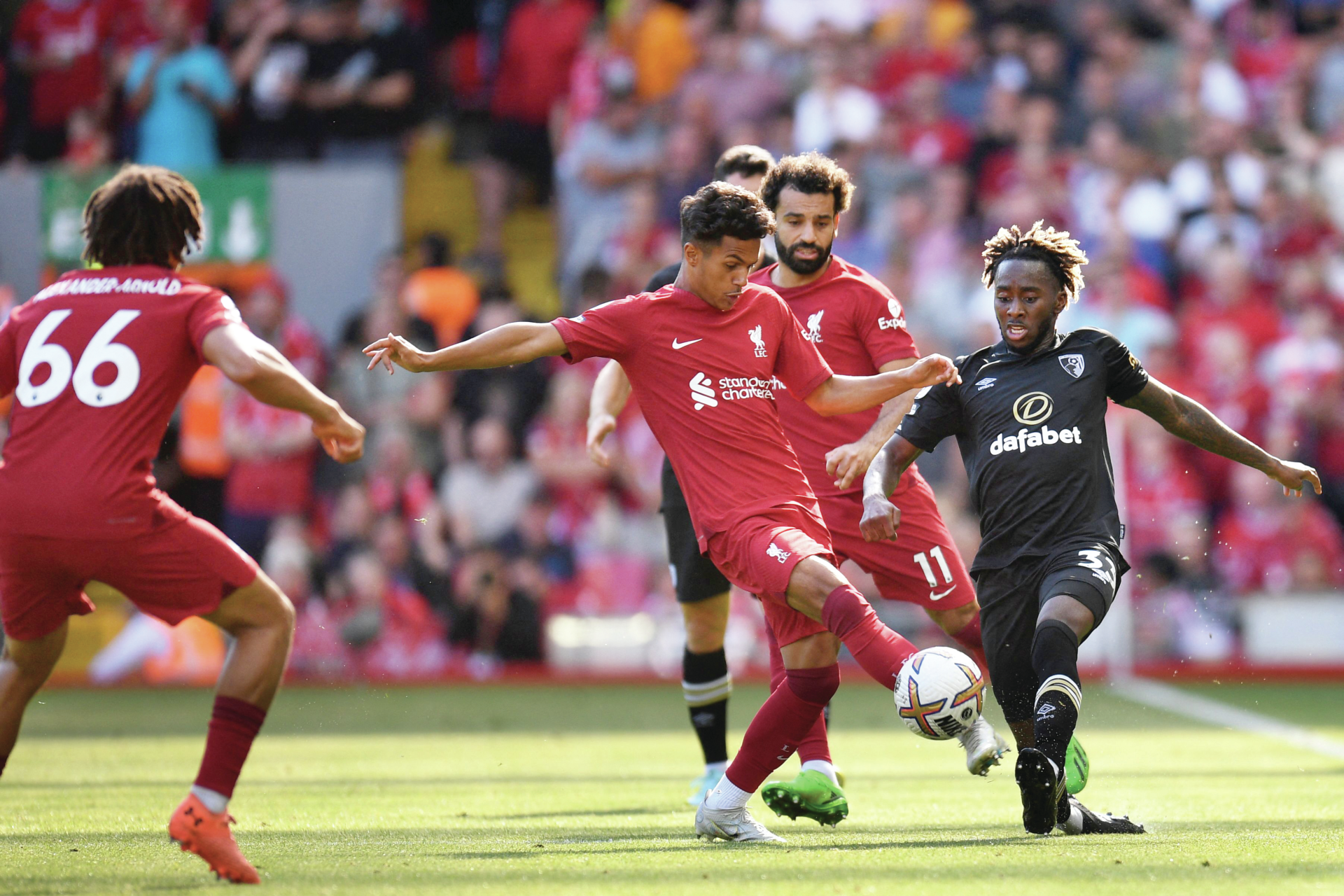 De Inglaterra à Escócia. Fim de semana de goleadas históricas