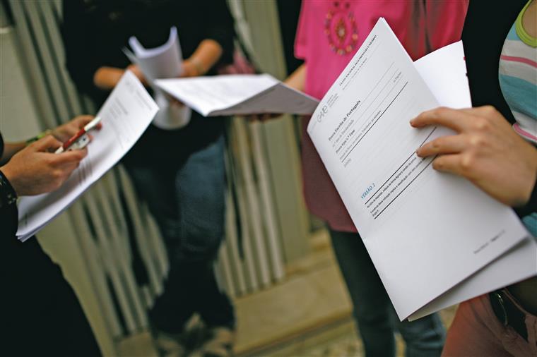 Ensino. Nove em cada 10 alunos concluem o 3.º ciclo sem chumbar