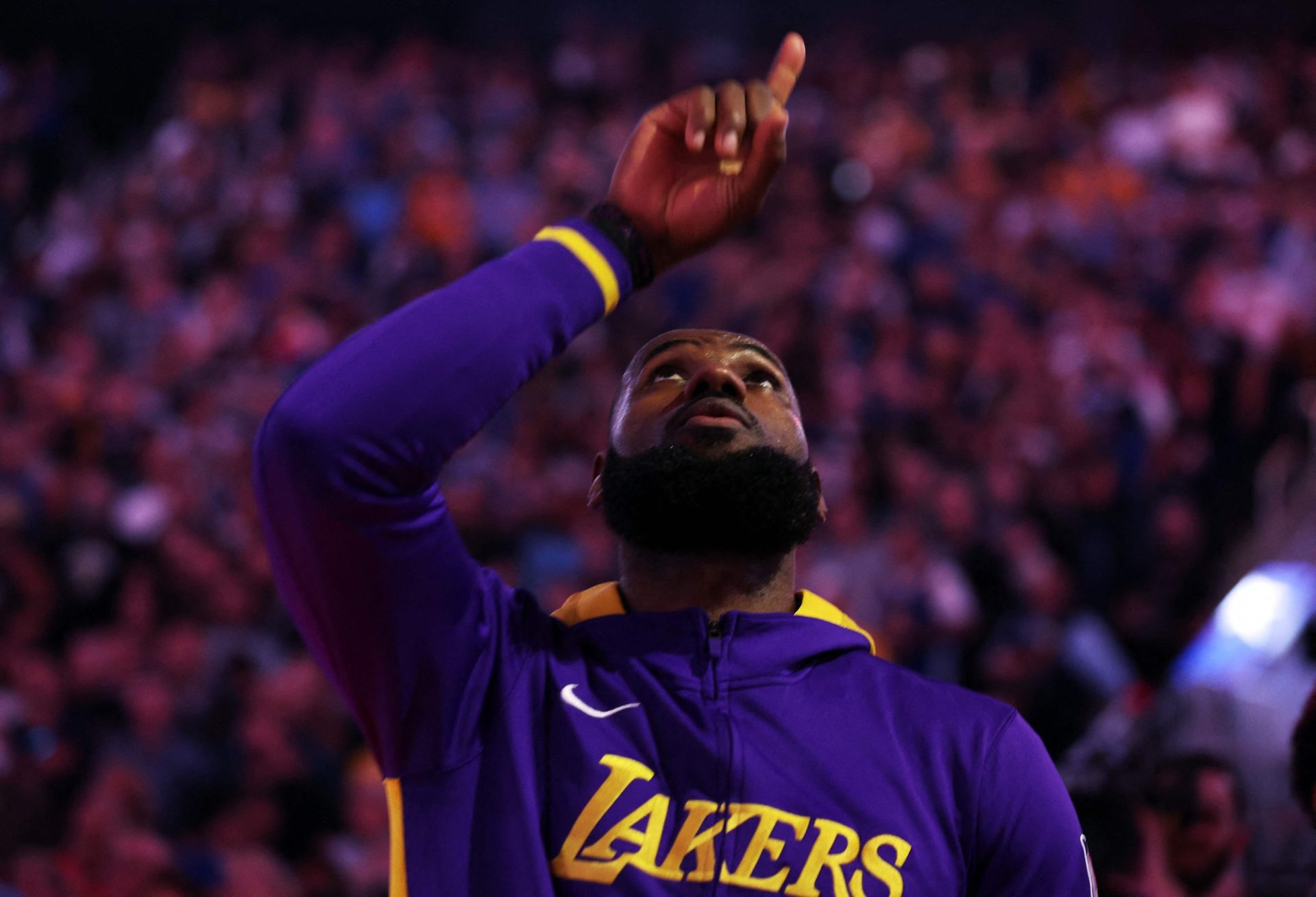 LeBron James: Força e talento que valem pontos