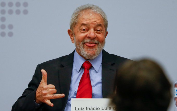 Lula da Silva pede otimismo e defende democracia nos 100 dias de governo