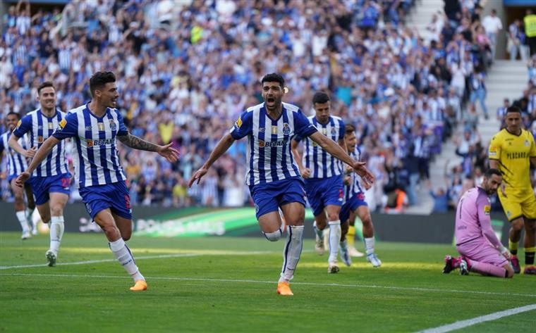 FC Porto punido em multas de 8.670 euros e interdição do Dragão por um jogo