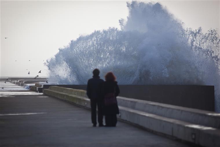 O alerta estará em vigor entre as 9h00 e as 15h