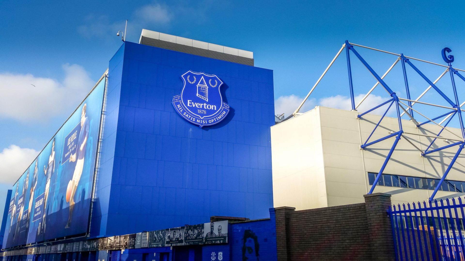 Violação das regras financeiras penaliza Everton em dez pontos