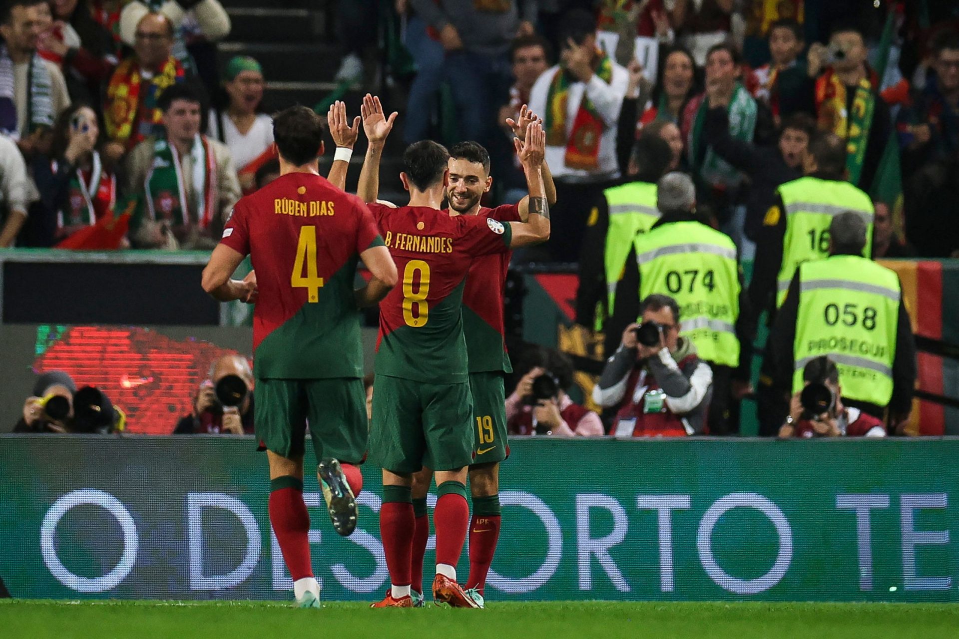 Euro2024. Portugal consegue a qualificação perfeita após vitória por 2-0 contra Islândia