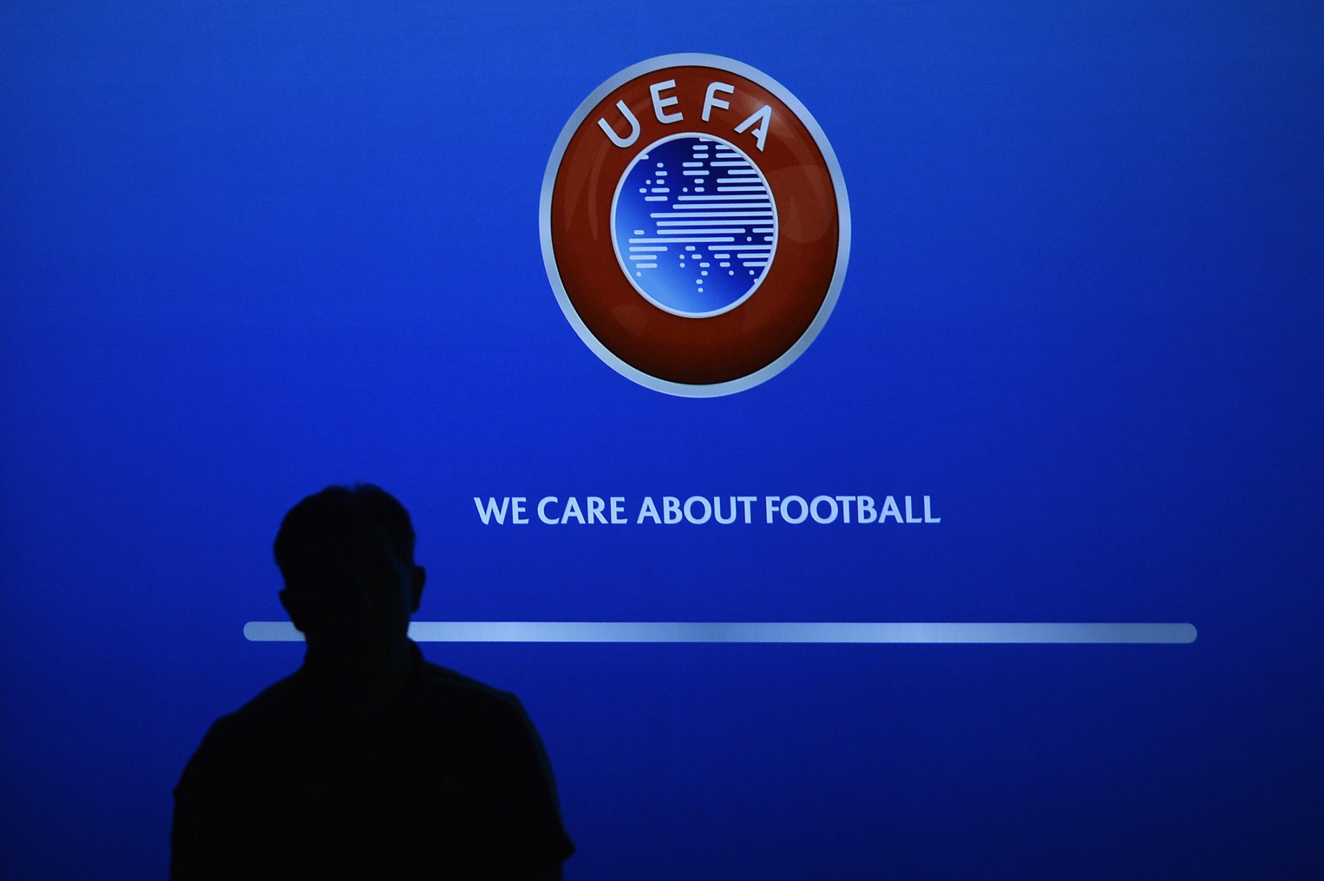 A partir de 2024 UEFA vai organizar a Bola de Ouro