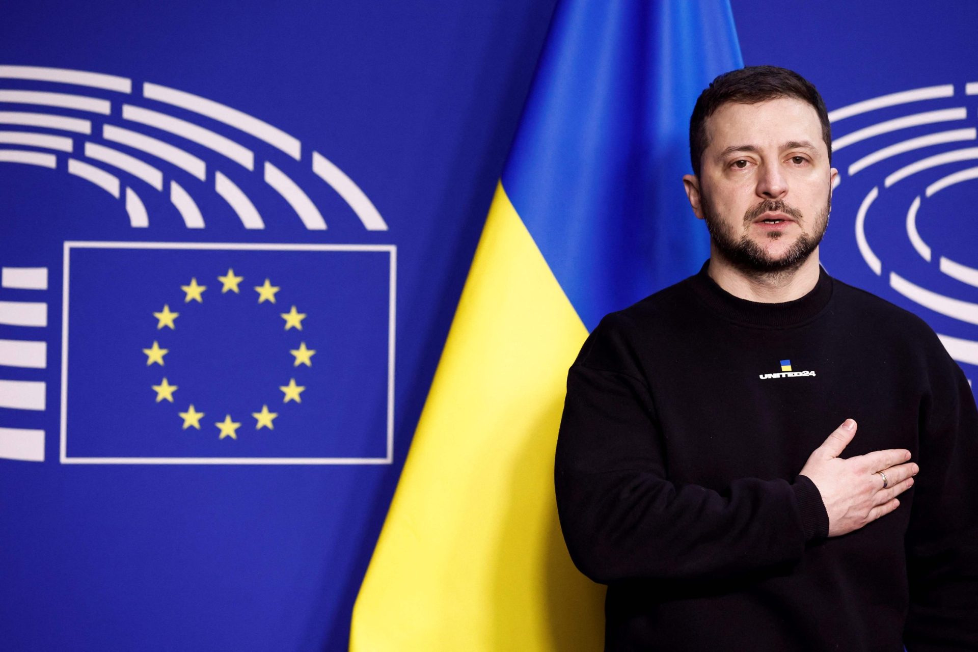 Ucrânia. Zelensky confiante com relatório da UE