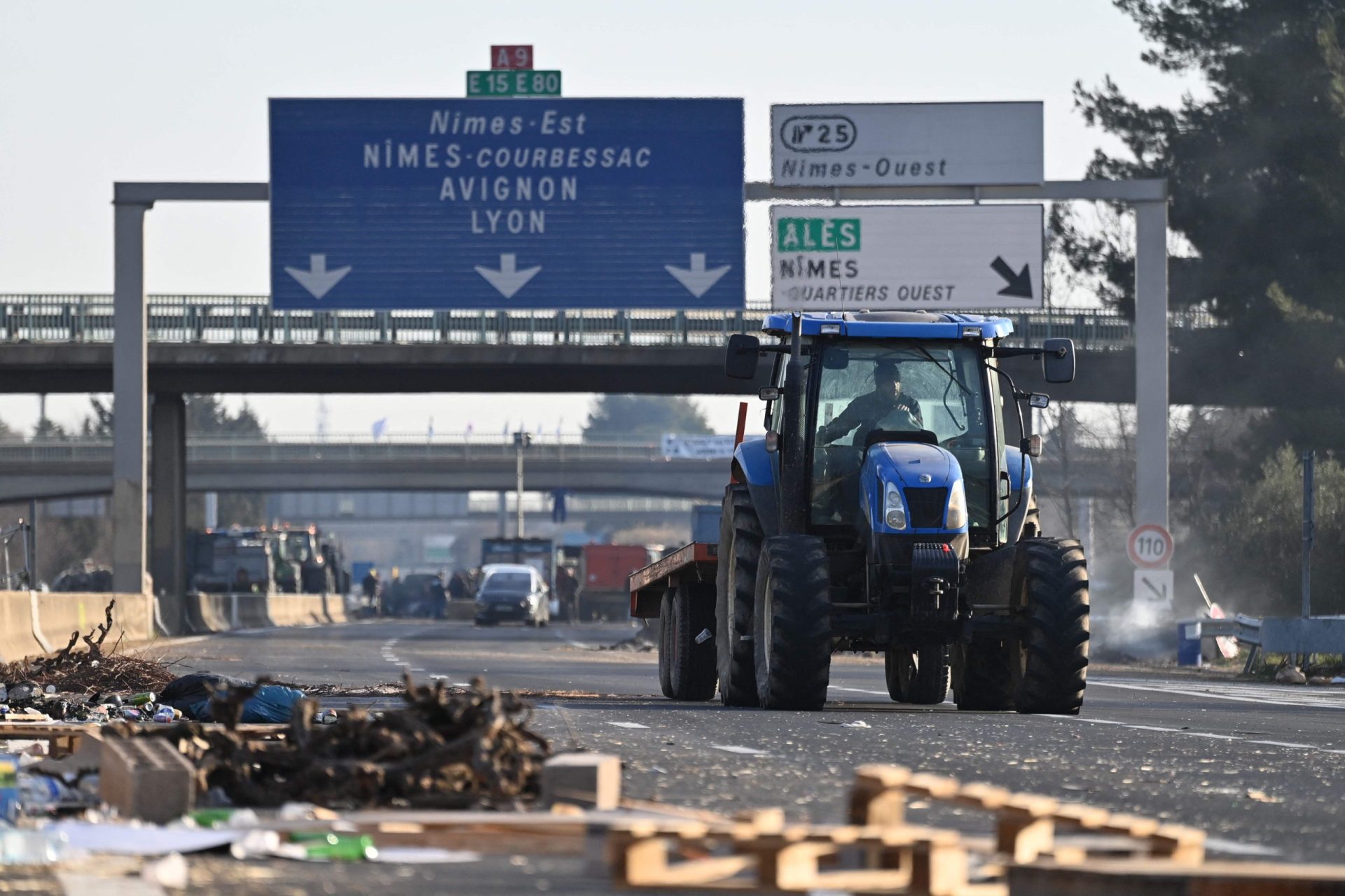 Agricultores em França esperam receber novas medidas em 48 horas