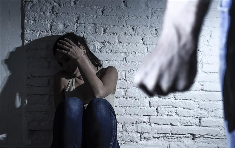 Mais de 2.500 pessoas detidas em 2023 por violência doméstica