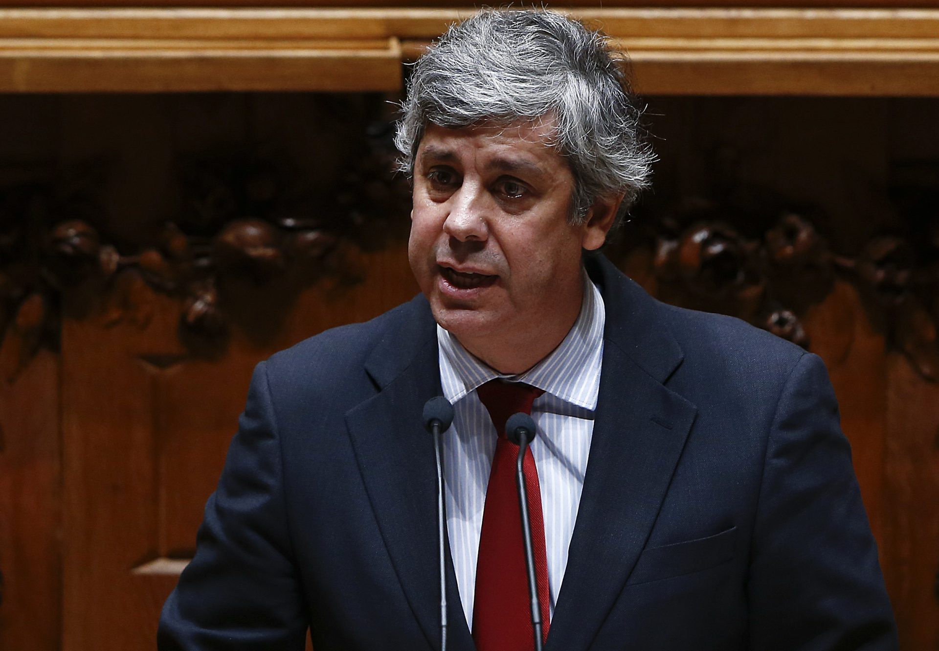 Centeno: Banif vai pesar nas contas públicas mas não conta para défice de Bruxelas