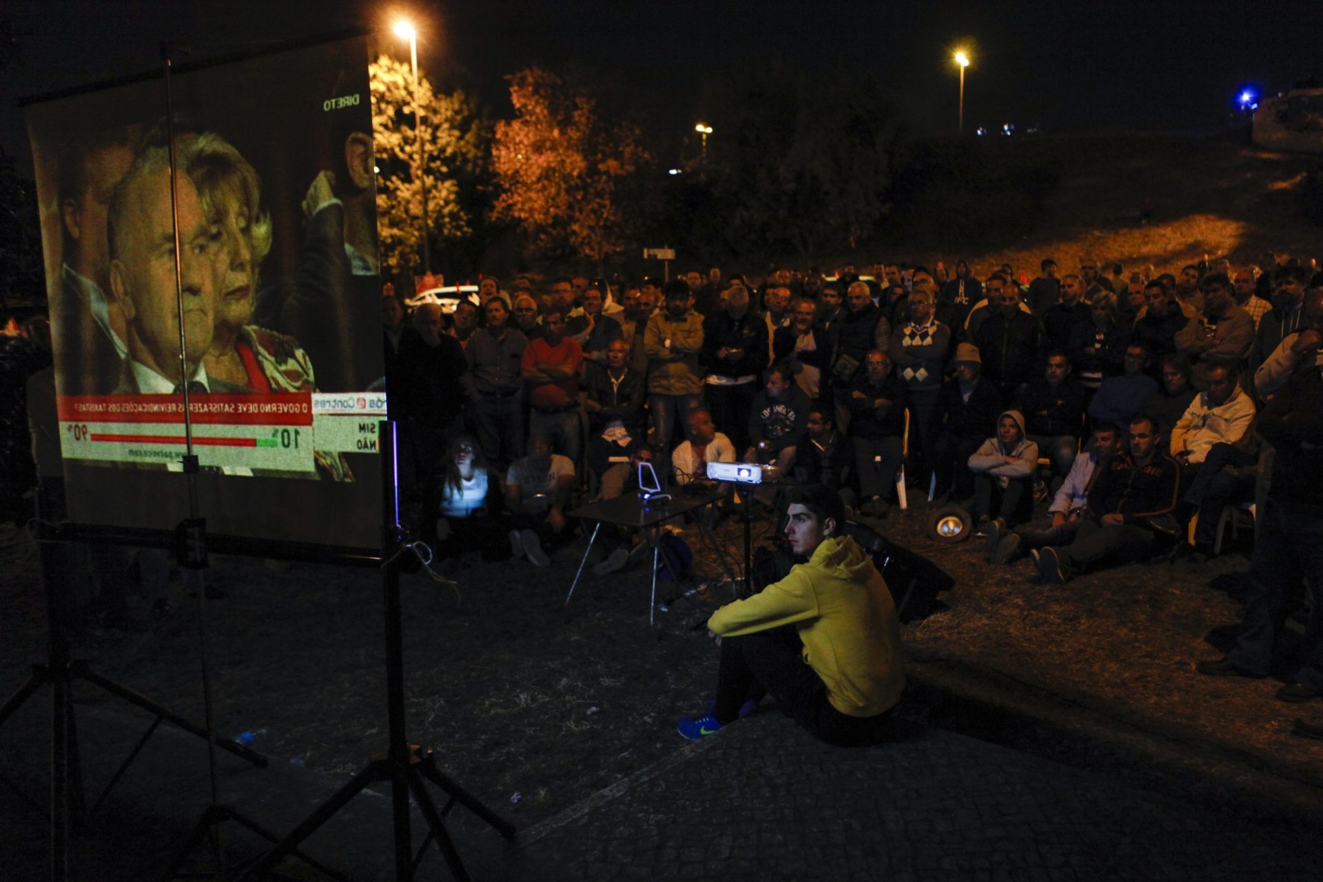 Taxistas montaram projetor na Rotunda do Relógio