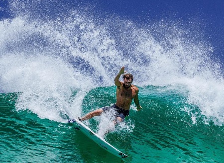 Rip Curl Pro Portugal. ‘Kikas’ e Kelly Slater eliminados