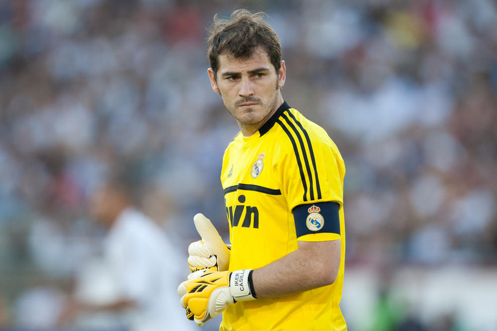 Casillas ‘pica-se’ com seguidor do Twitter