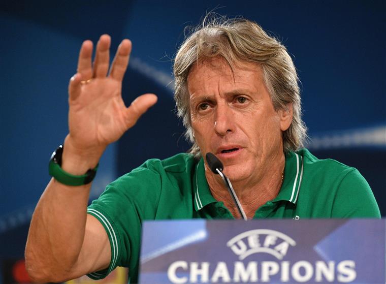 Mais um momento caricato de Jorge Jesus… em espanhol