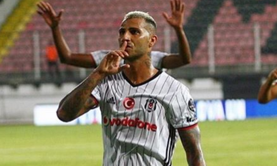 Quaresma: “Abafámos o Benfica”