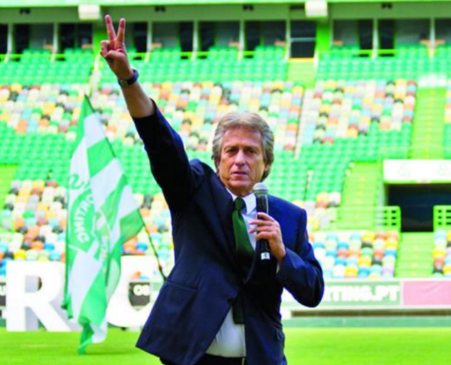 Jorge Jesus surpreendido com a claque…pela positiva