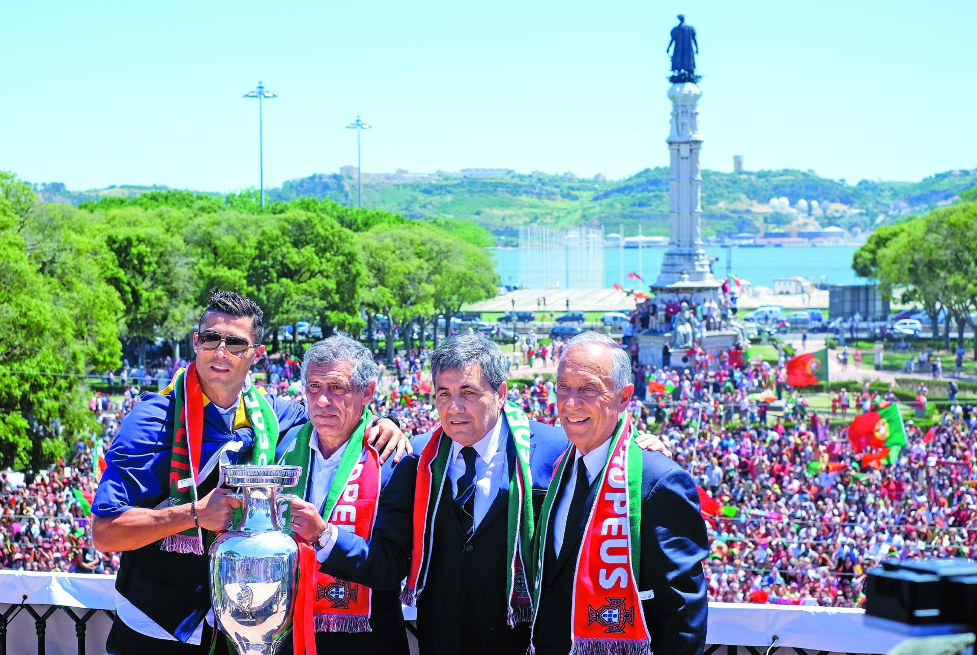 Desporto. Acontecimento do ano: Vitória de Portugal no Campeonato da Europa