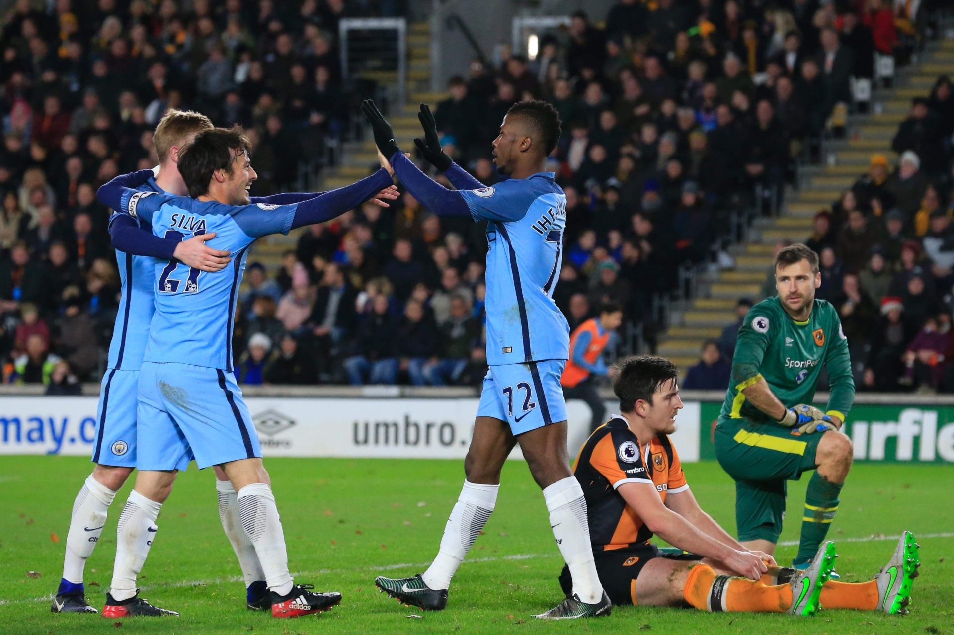 Boxing Day. Manchester City vence Hull