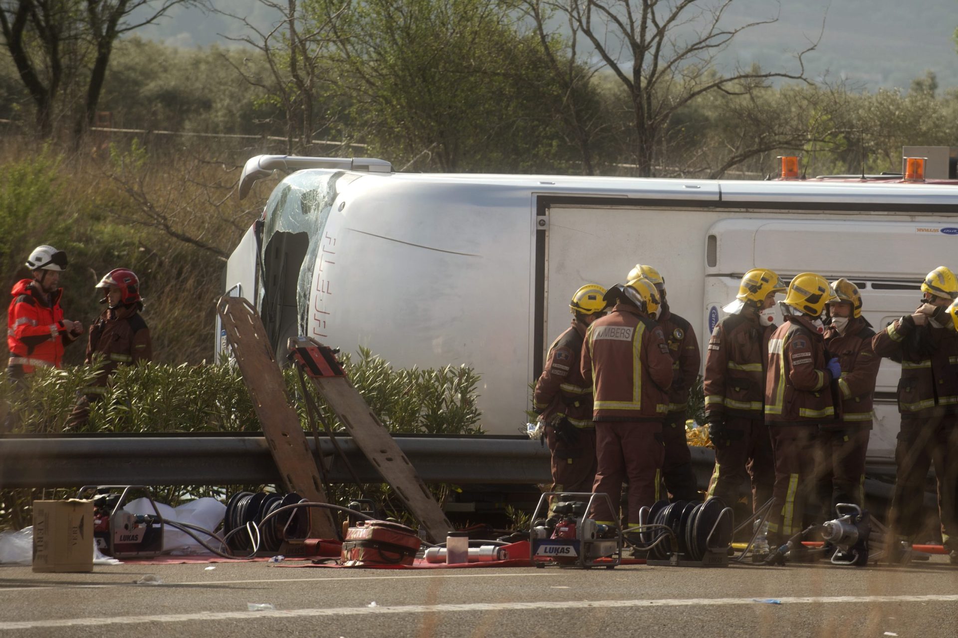 Espanha. Pelo menos 14 mortos num acidente com autocarro