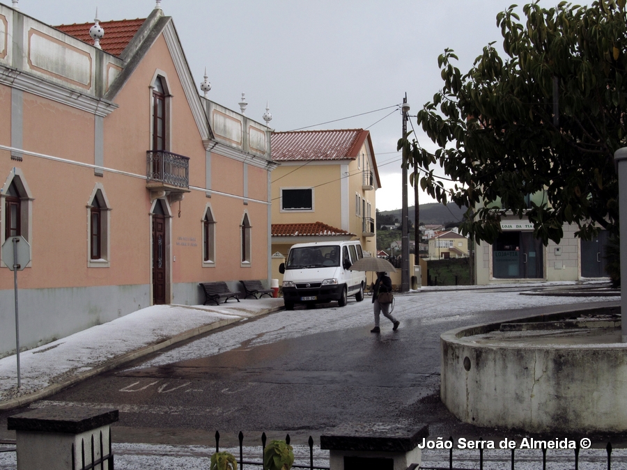 Granizo deixa Lisboa ‘pintada’ de branco