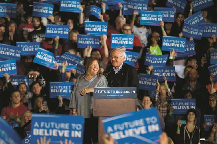 EUA. Bernie Sanders venceu em Washington, Alasca e Havai