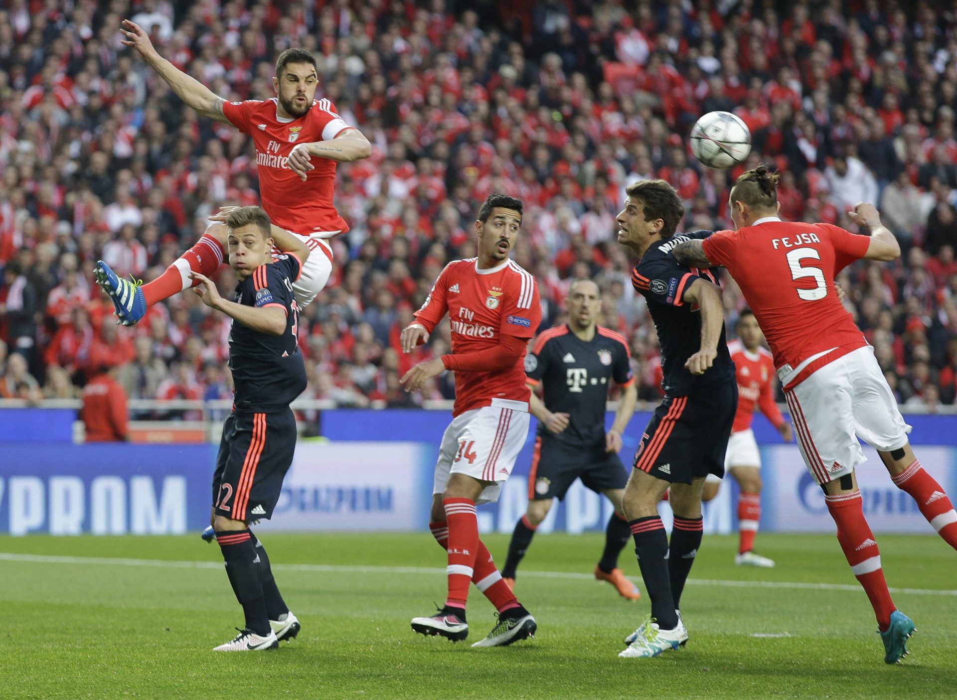 Benfica-Bayern. ASAE detém 6 pessoas por venda ilegal de bilhetes