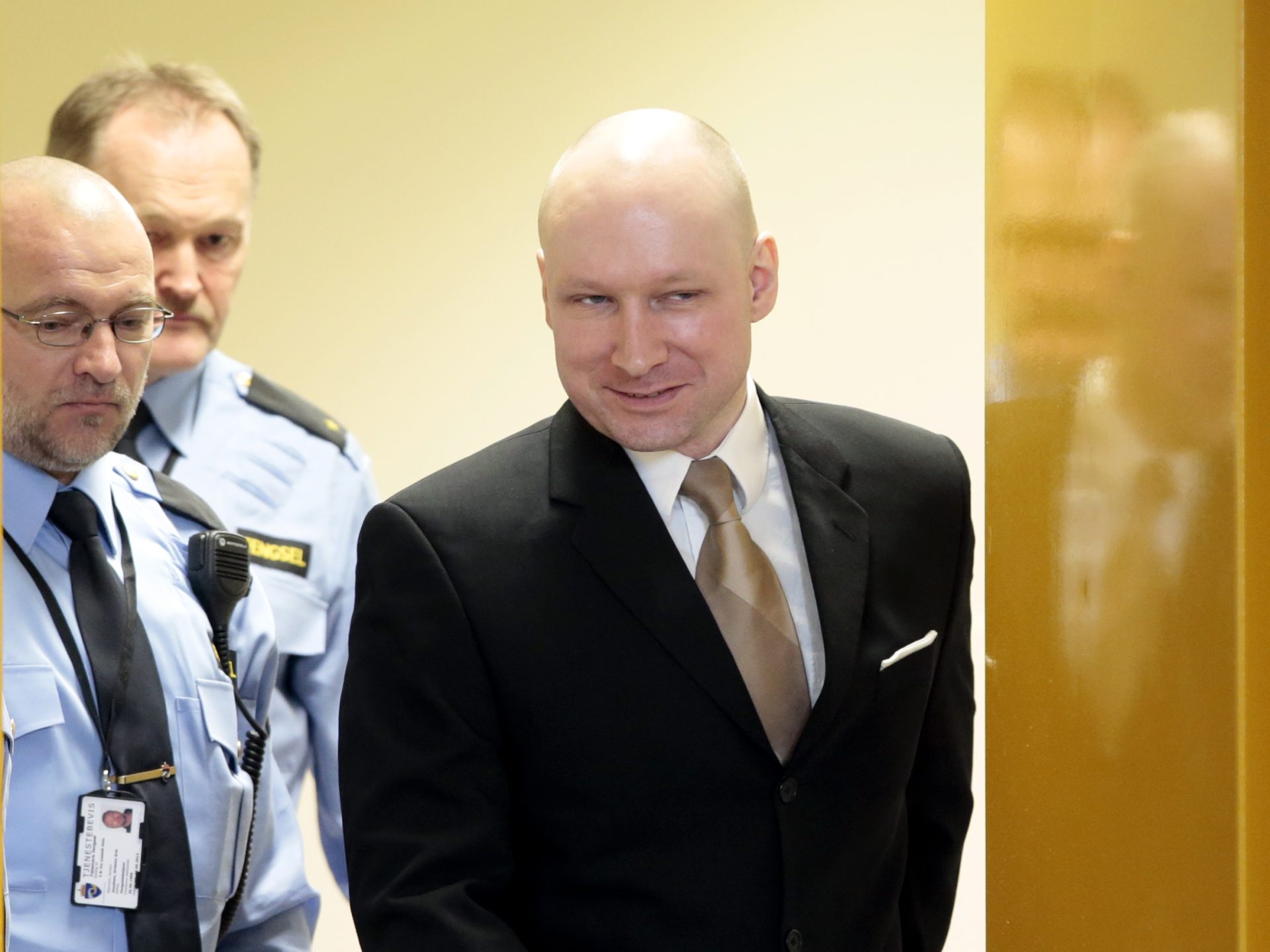 Breivik vence processo contra estado norueguês por violação de direitos humanos