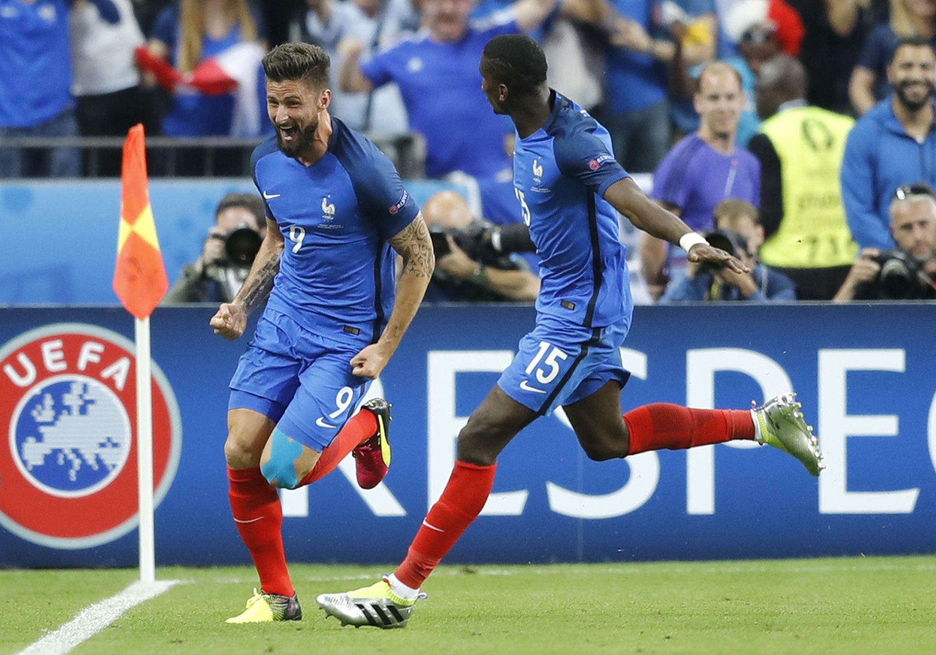 Euro2016. França vence Roménia no jogo inaugural