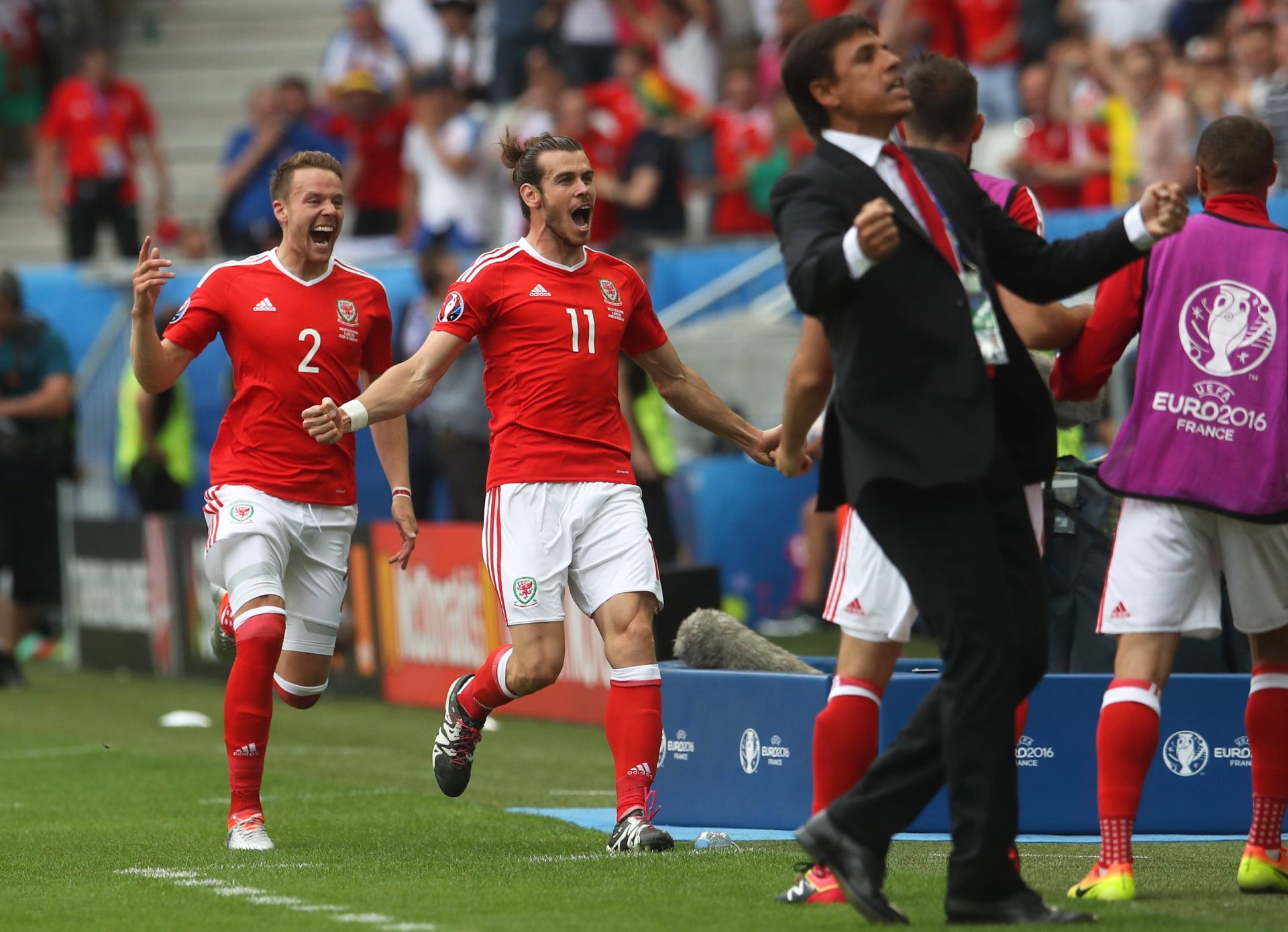 Euro2016. País de Gales vence a Eslováquia por 2-1