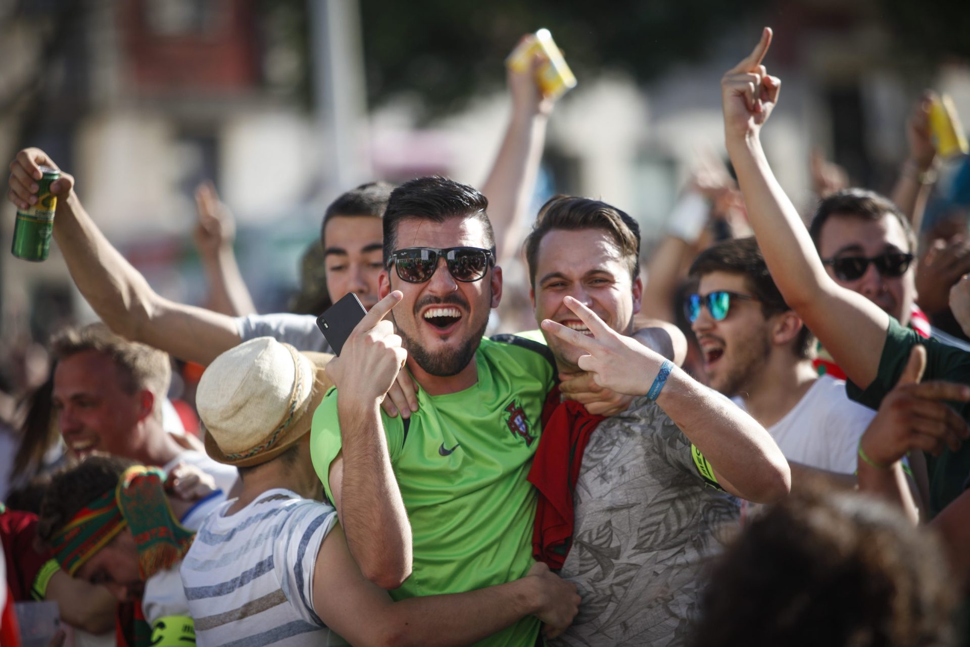 Lisboa. A ansiedade (e os festejos) dos adeptos durante Portugal-Hungria [fotogaleria]