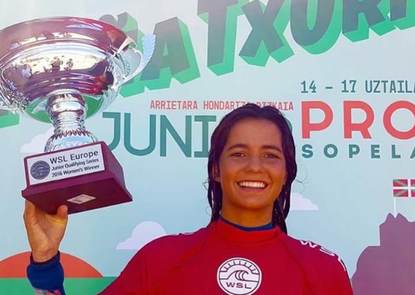 Surf. Teresa Bonvalot sagra-se campeã europeia de júniores