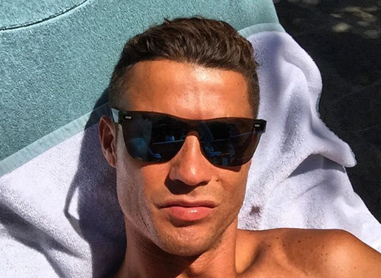 Cristiano Ronaldo vai ajudar a Madeira