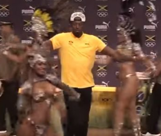 Usain Bolt corre mas também samba