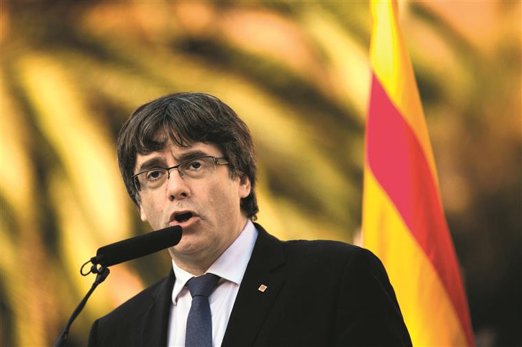 Catalunha. Puigdemont afirma que este é o “pior ataque desde o ditador Francisco Franco”