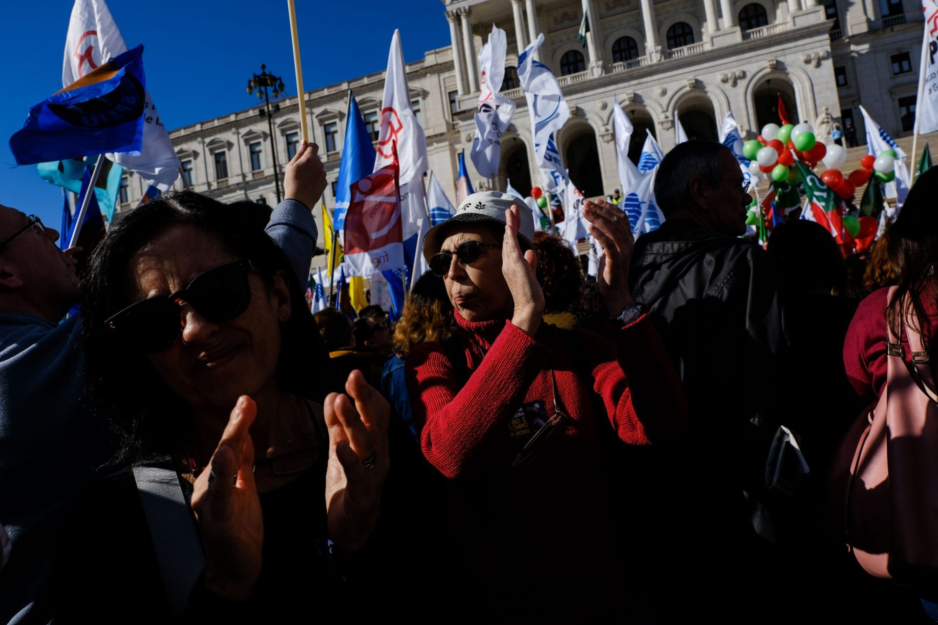 Governo chuta para próxima legislatura os acertos salariais dos professores