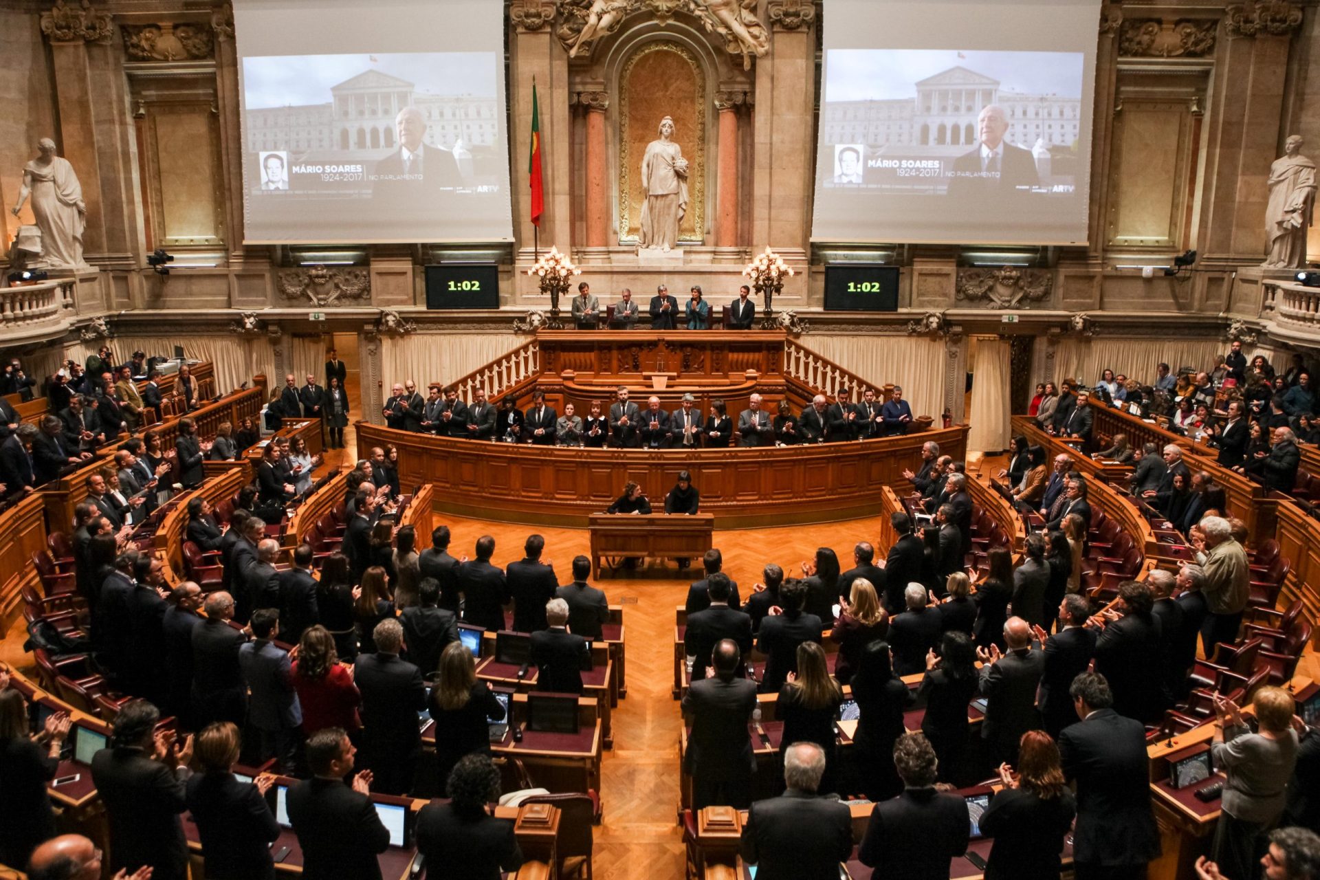 Reposição das freguesias só depois das próximas autárquicas