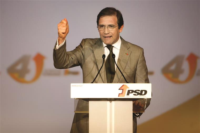 Passos responde ao PS: “Os apelos à responsabilidade do PSD são pura hipocrisia”