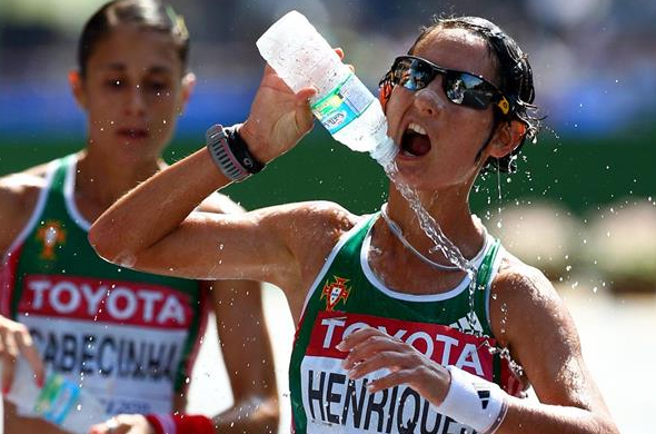 Marcha. Inês Henriques estabelece recorde do mundo de 50km