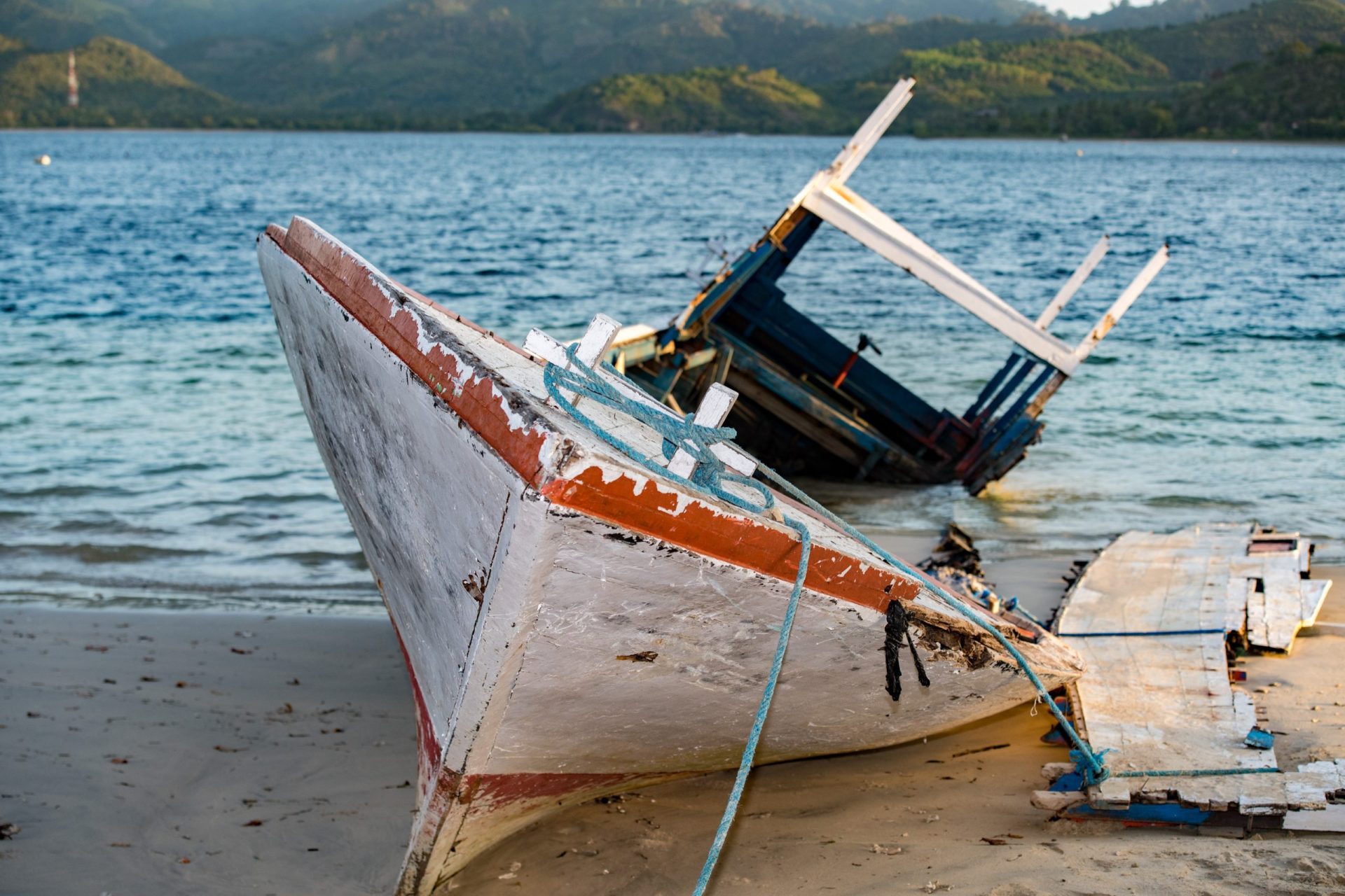 Embarcação de pesca naufraga na Comporta