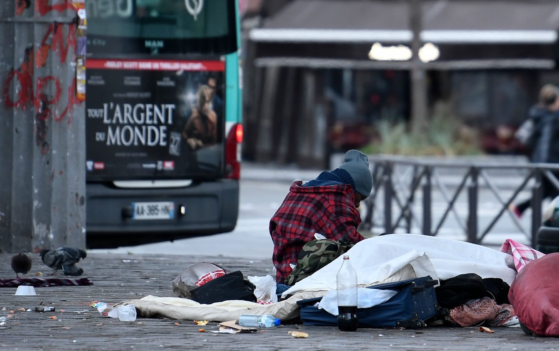 Canal de Saint Martin: a ‘casa’ de muitos sem-abrigo parisienses