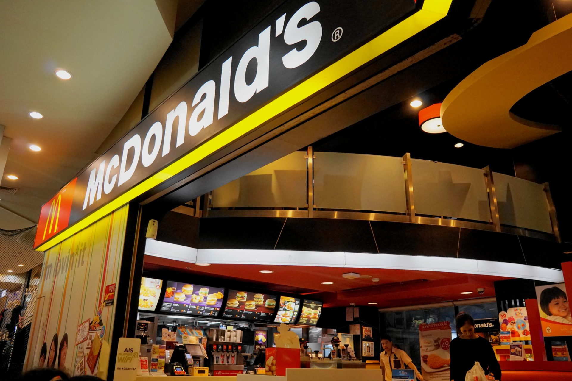 McDonald’s testa máquina para vender hambúrgueres