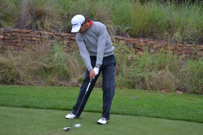 Golfe. Tó Rosado melhora em Joanesburgo