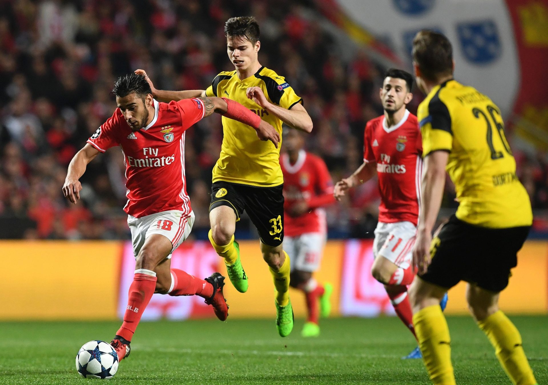 Benfica vence Dortmund no estádio da Luz