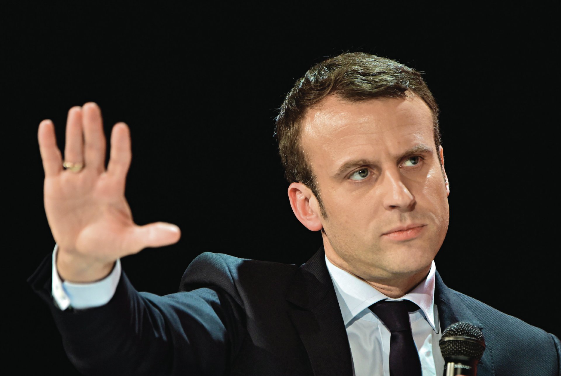 Macron. Gay? Quem, eu?! Não!