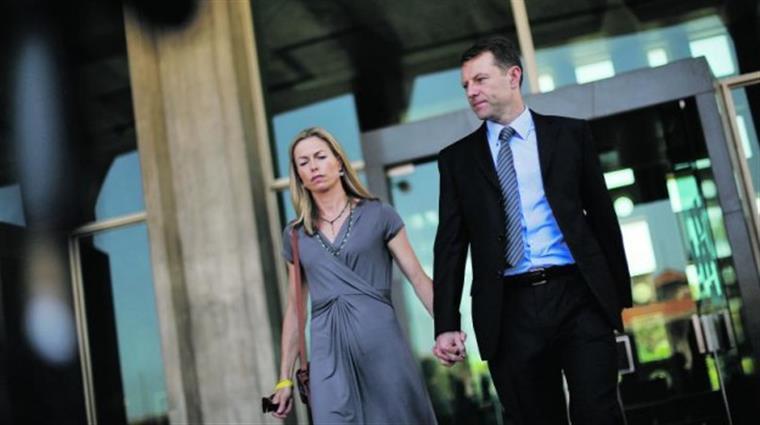 Milhares de britânicos subscrevem petição a acusar casal McCann de negligência