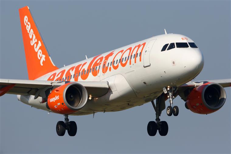 EasyJet deixa de voar para os Açores