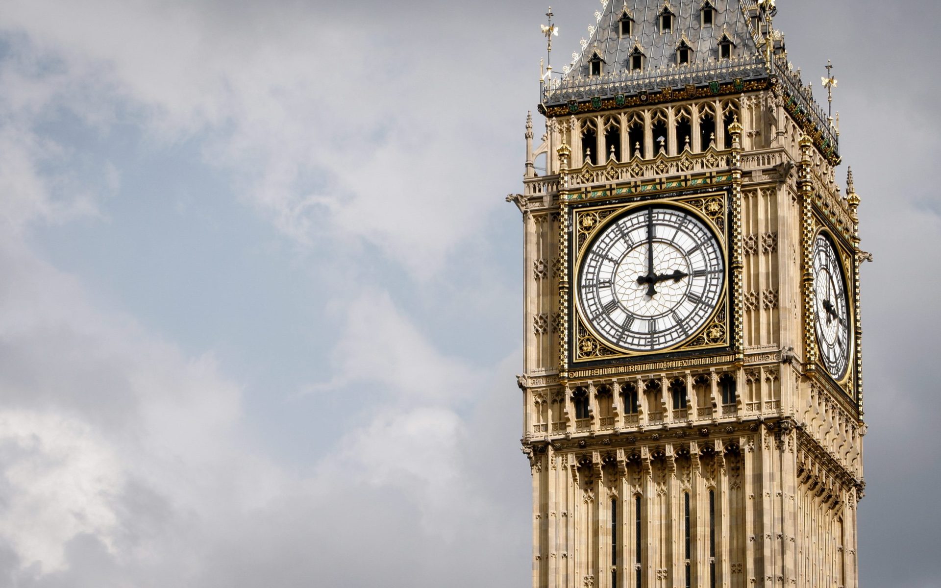 Londres. Centenas de pessoas marcham pela Europa