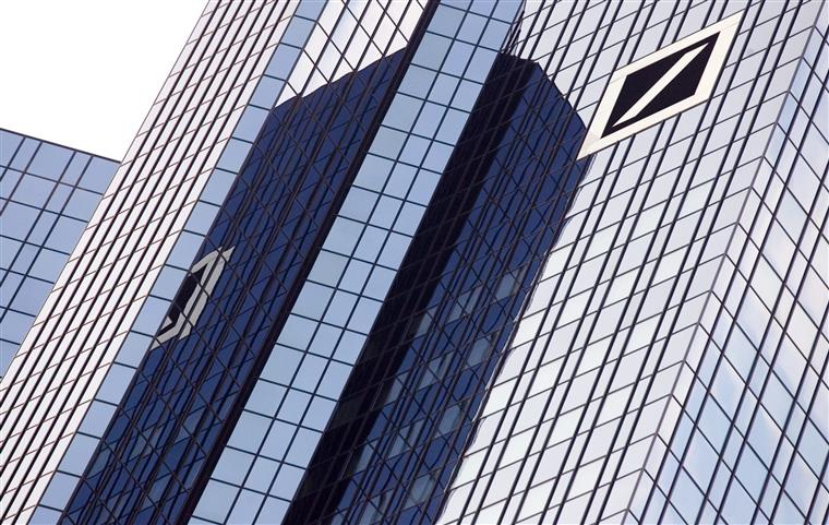 Deutsche Bank confirma aumento de capital