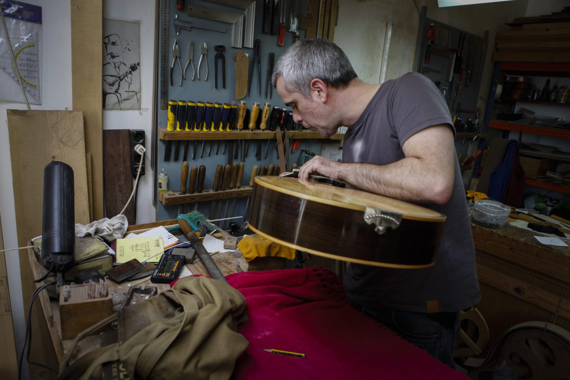 Como é feita a guitarra portuguesa? [Fotogaleria]